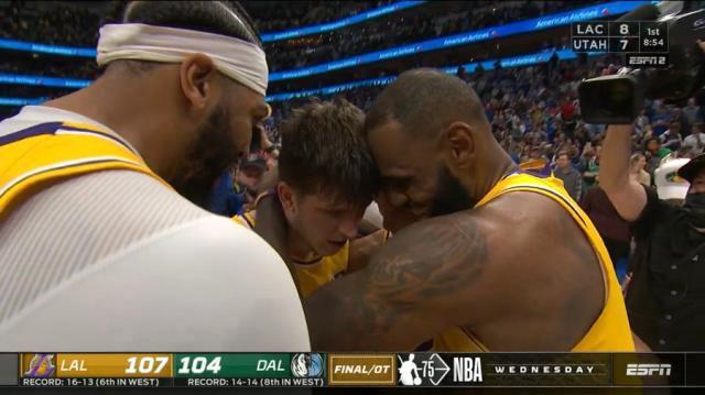 PG模拟器-绝命三分击碎达拉斯！里弗斯再现落选秀励志传奇