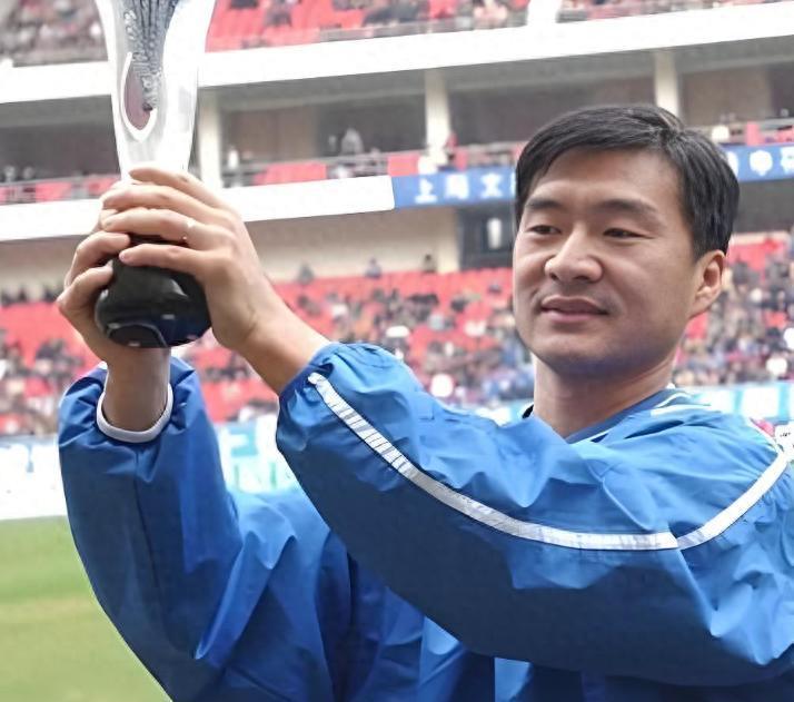 PG电子试玩模拟器-曾是申花队长，退役后深耕青训，培养出多位国脚，如今成青训专家