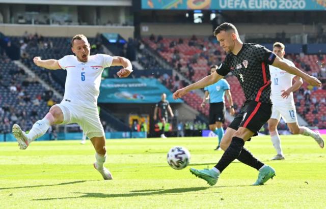 PG模拟器官方网站-佩里西奇:我们今天踢得不好 再不改变就回家了